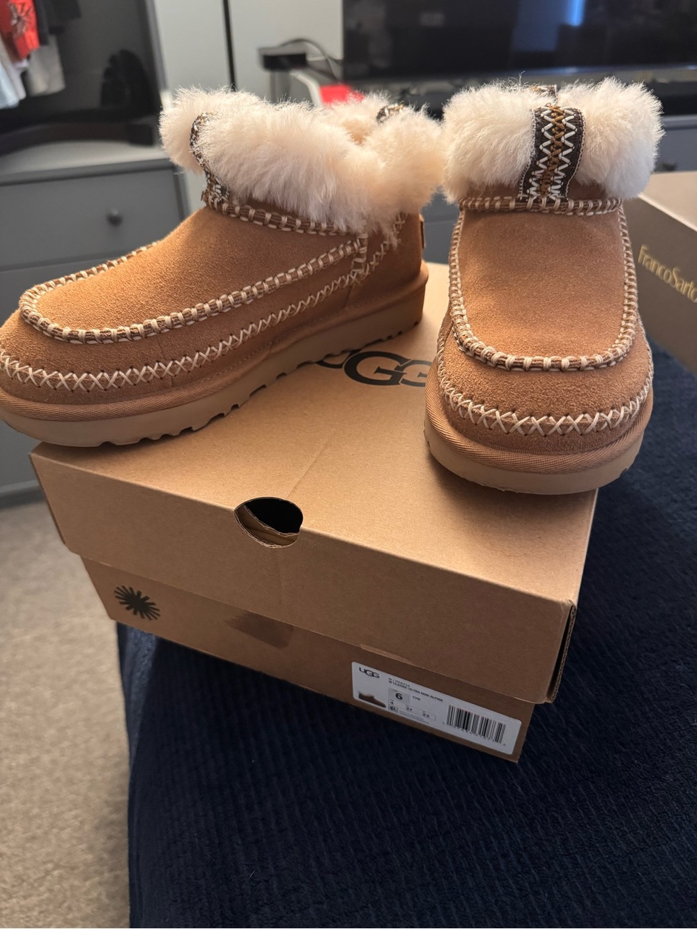 UGG Women's Classic Ultra Mini Alpine Boots